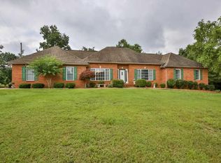 1760 McWhorter Rd, Cunningham, TN 37052