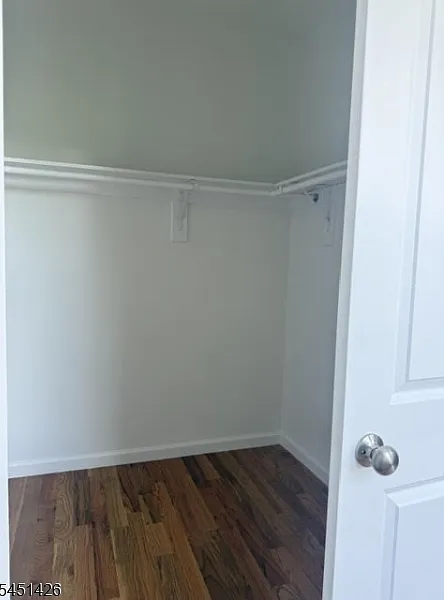 3 bed, 3.0 bath, 1442 sqft, $3,400 — Photo 4