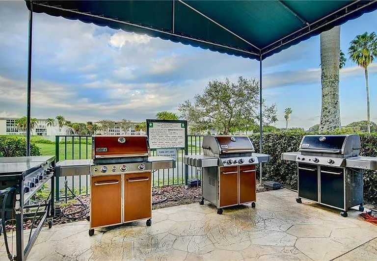 2501 Antigua Ter #D1 — Photo 40