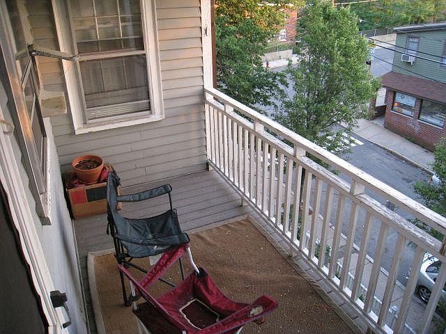 2nd image of 279 Washington St APT 01