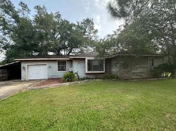 113 Iden St, Angleton, TX 77515