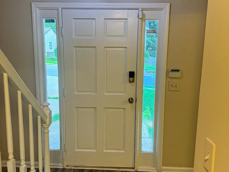 2333 Martingale Ln — Photo 3