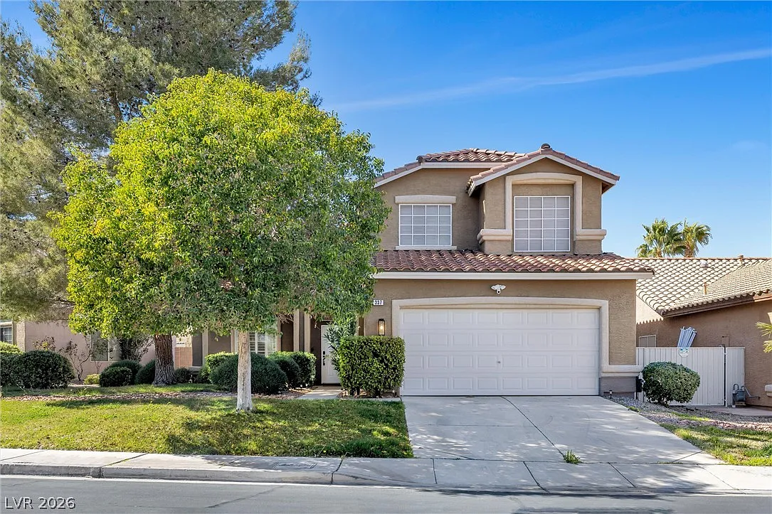 4 bed, 3.0 bath, 2173 sqft, $3,500 — Photo 2