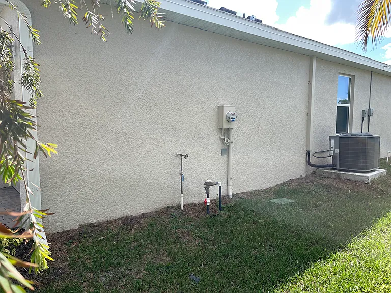 455 Londrina Dr — Photo 33