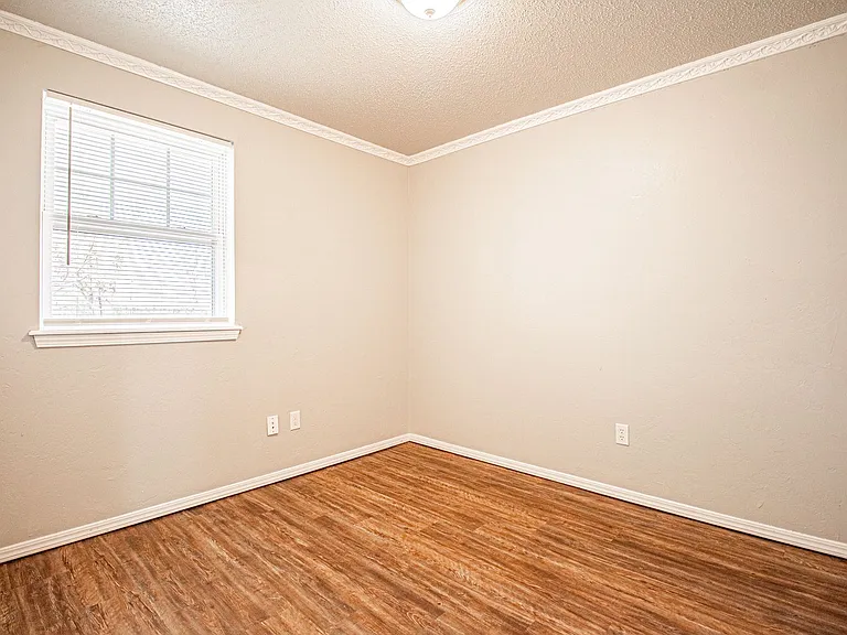 4101 SE 45th St — Photo 43