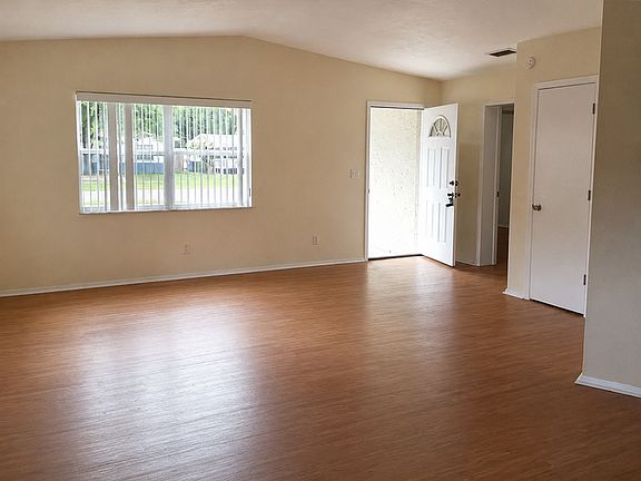 4th image of 8081 28th Ave N