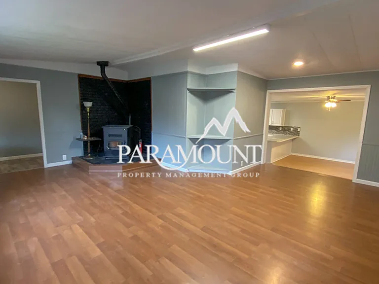 4441 Perry Ave NE — Photo 10