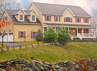 47 Upper Lake Rd, Mahopac, NY 10541