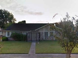 7715 Eichler Dr, Houston, TX 77036