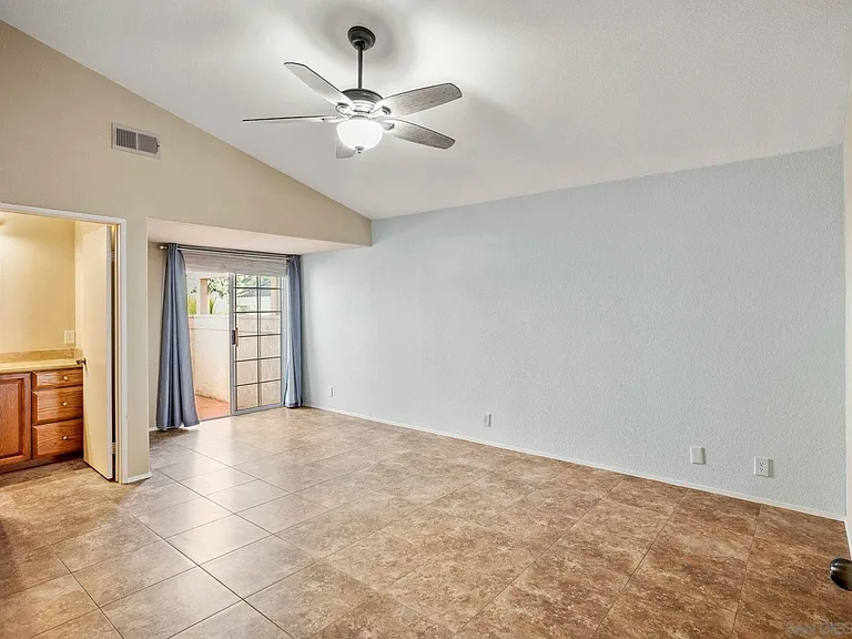 2129 Domingo Gln — Photo 14