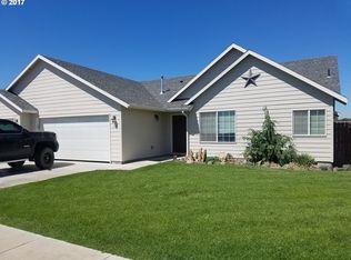 678 W Pheasant Ave, Hermiston, OR 97838