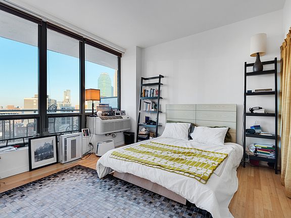 5th image of 48-15 11th St #9F