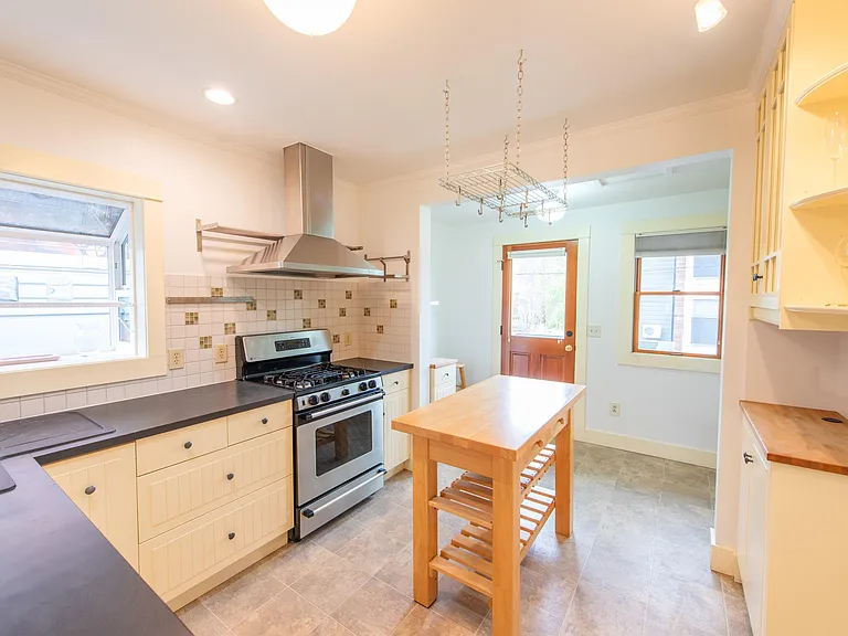 1208 E Barclay Ct — Photo 10