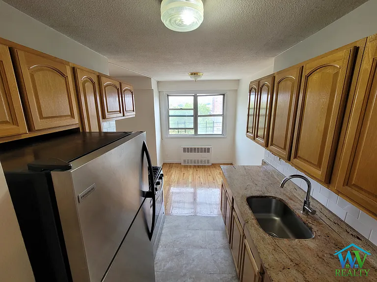2015 Bruckner Blvd #A6 — Photo 5