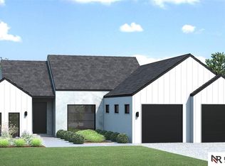 847 W Miramonte Dr, Lincoln, NE 68523