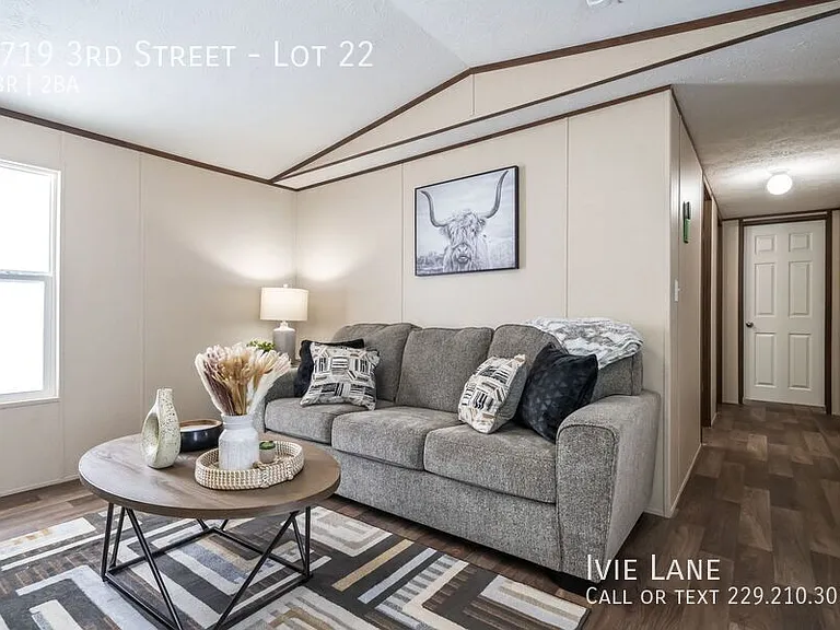 2719 3rd St #22 — Photo 26