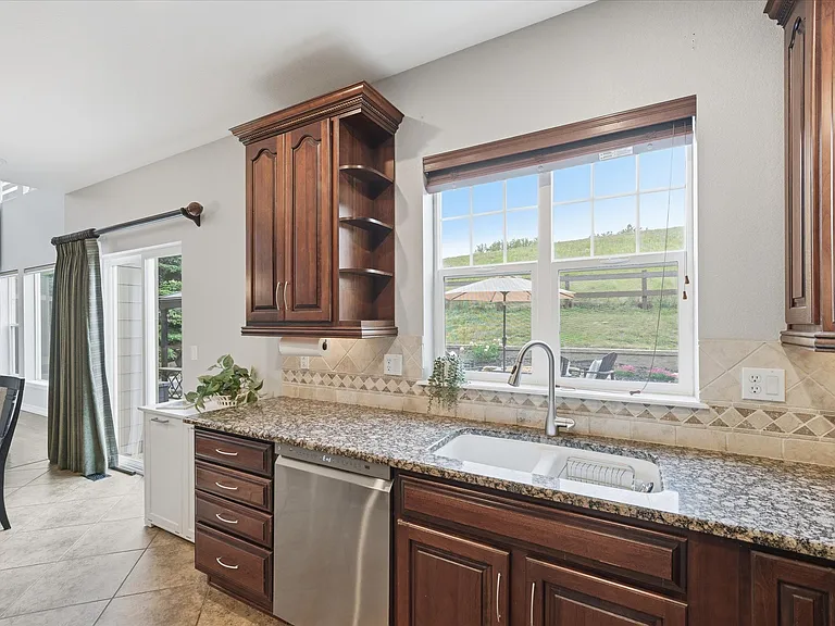 2212 Ridgetrail Dr — Photo 19