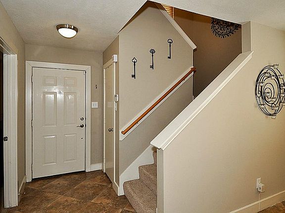 2nd image of 19623 Winston Hill Dr