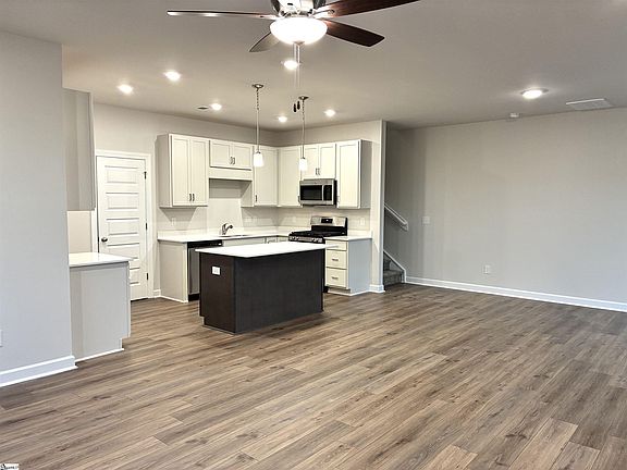 4th image of 1518 Yellowwood Ct