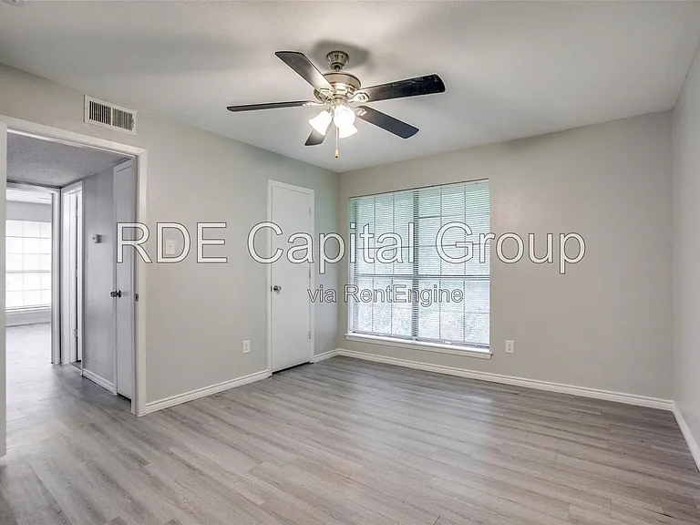 1935 Cranford Dr #104 — Photo 10