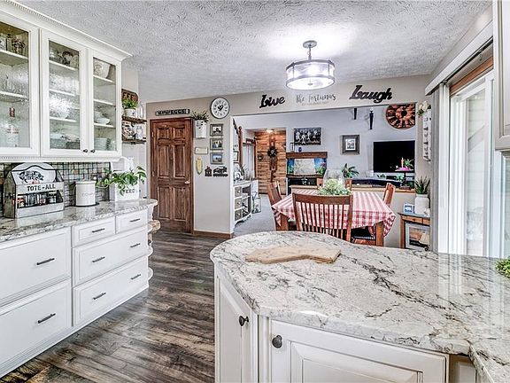 5th image of 8619 Markley Dr