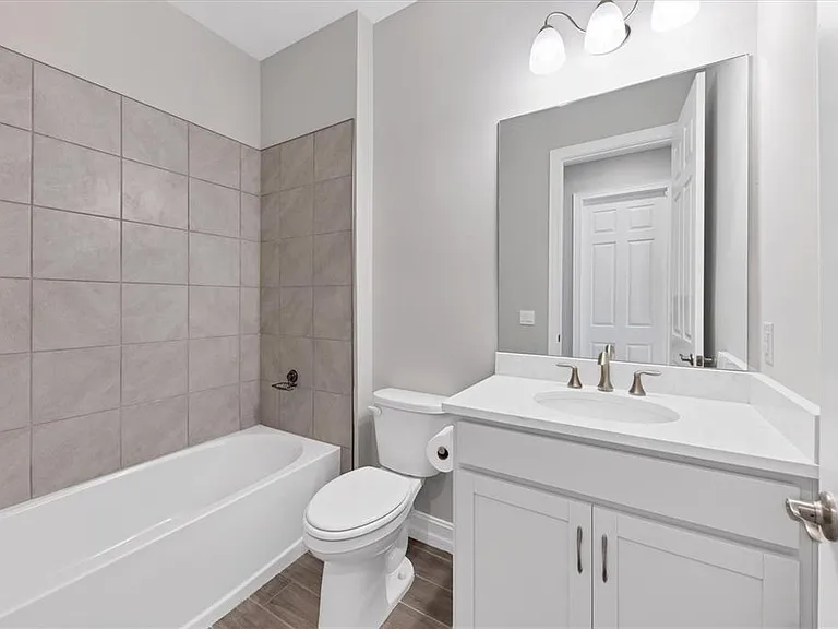 111 Ibiza Loop — Photo 25