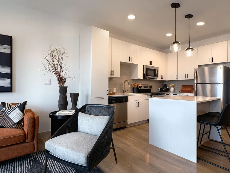 Modern Hardware & Lighting