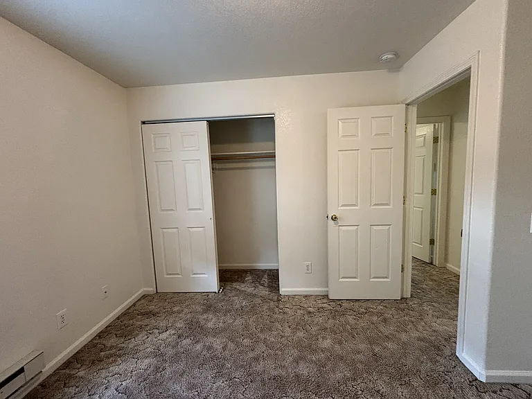 425 E 6th Ave #4 — Photo 6