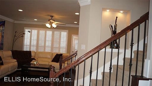 1st image of 1512 Fox Run Dr