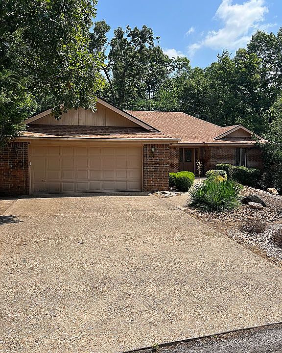 1st image of 9 Lockerbie Cir