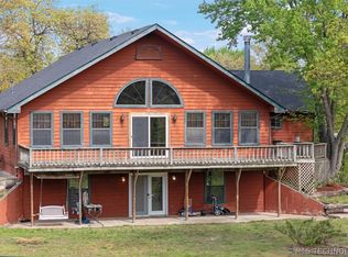61611 E 340th Ln, Grove, OK 74344