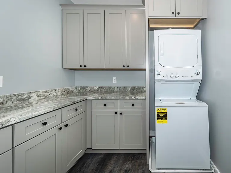 5395 Plymouth Rd — Photo 33