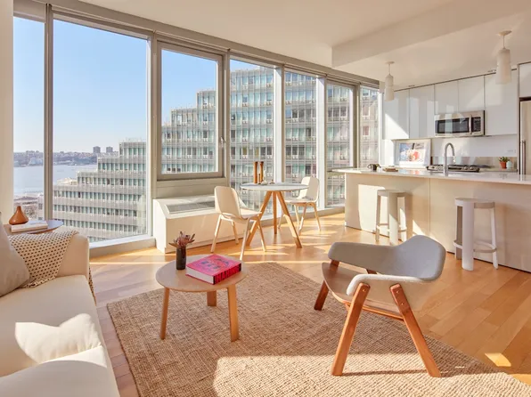 550 W 54th St, New York, NY