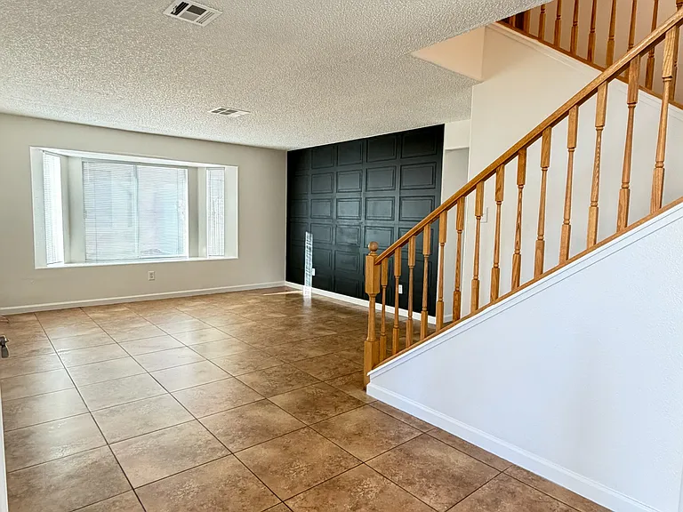 3380 Stacey Lyn Dr — Photo 3