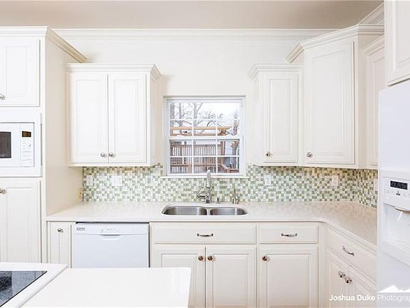 4th image of 2162 E Revere Pl