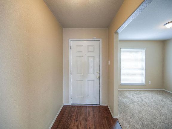 4th image of 8742 Sweet Pasture Dr