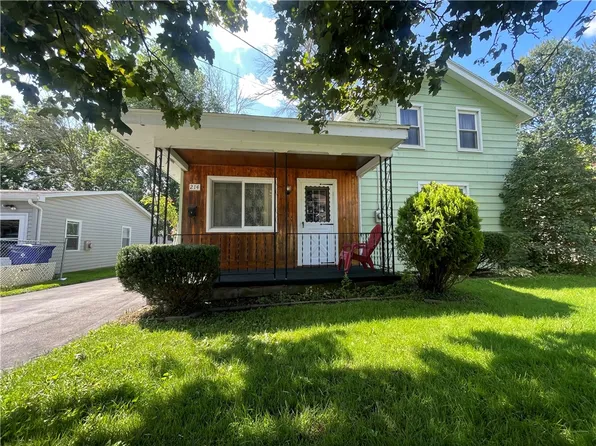 214 E Elisha St, Waterloo, NY 13165