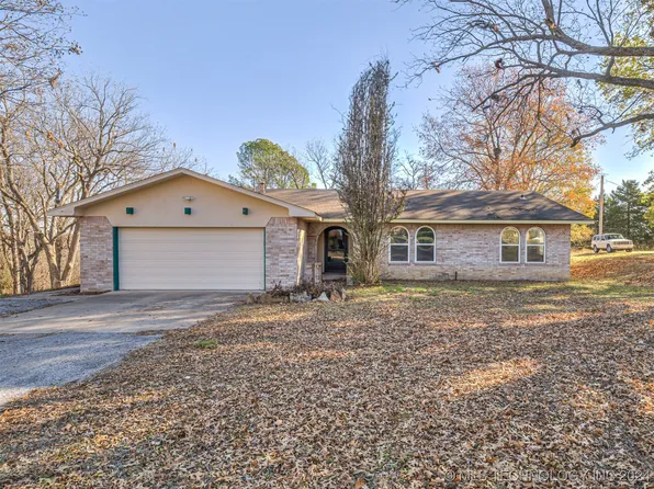 12130 E Woodcrest Dr, Claremore, OK 74017