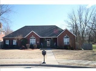 207 SW Orchard Way, Bentonville, AR 72712