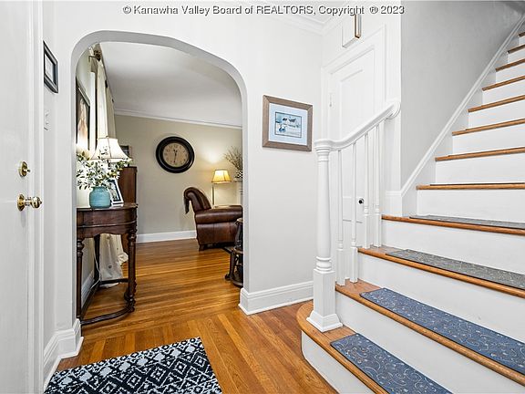 5th image of 4303 Staunton Ave SE
