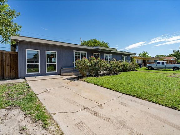 2nd image of 810 Adel Dr