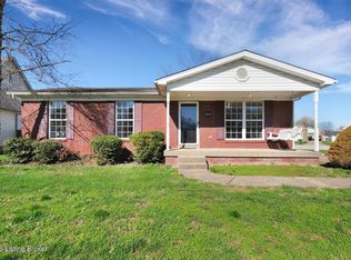 8000 Kenhurst Dr, Louisville, KY 40258