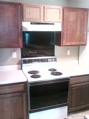 2nd image of 2352 Cincinnati Ave