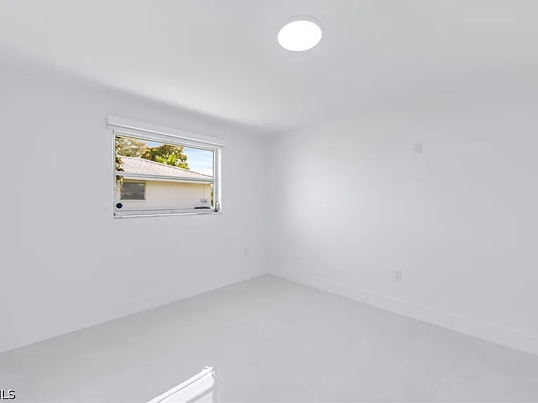 1729 Cascade Way — Photo 15
