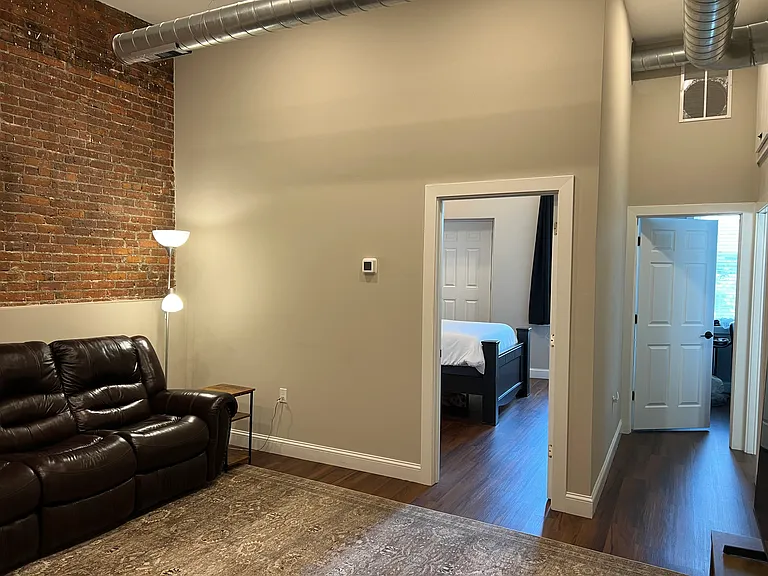 298 Main St #5 — Photo 10