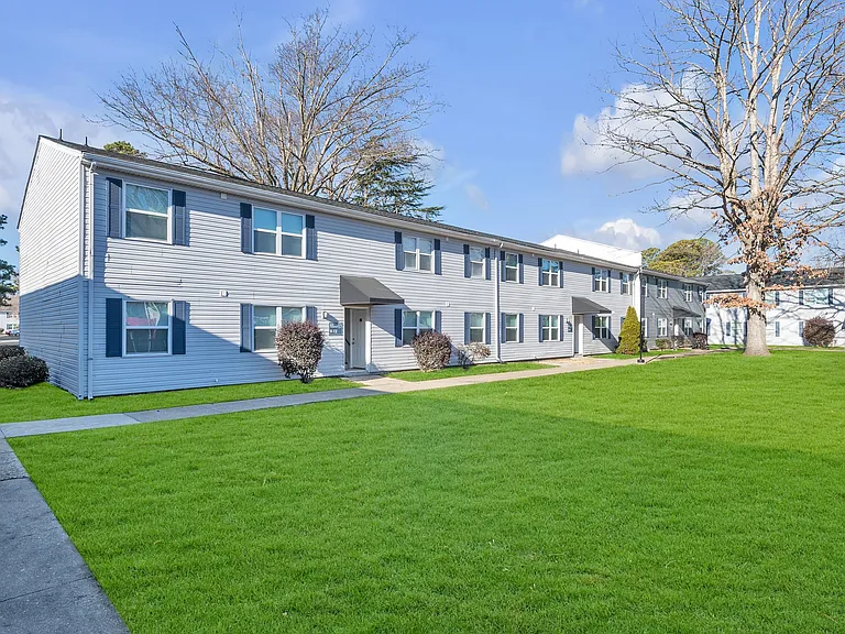 Waverly at Oyster Point Apartments — Photo 18