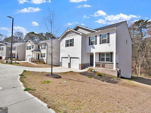 3rd image of 1054 Mackets Ct SE