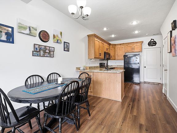 3rd image of 1250 W 2420 S