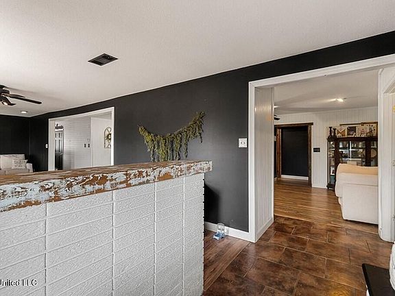 5th image of 119 Hillsdale Gumpond Rd