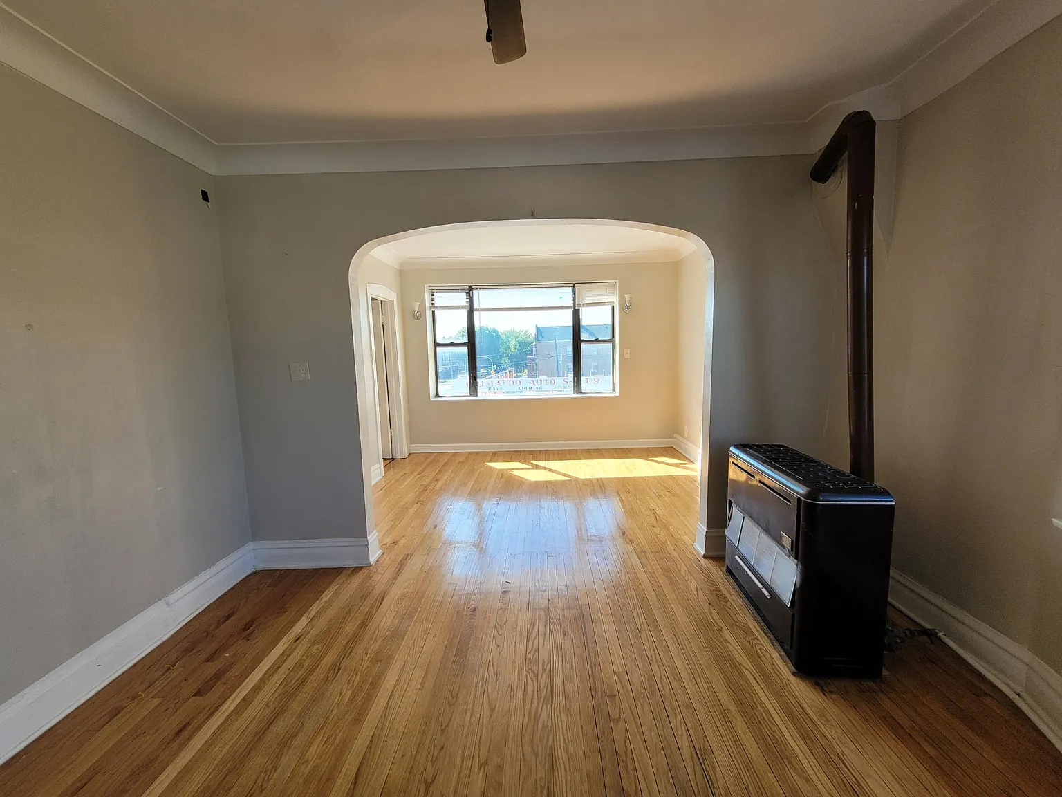 3982 S Archer Ave — Photo 2